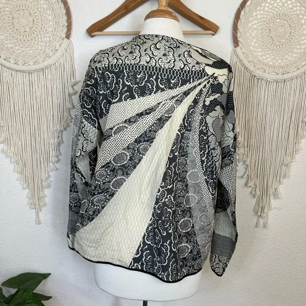 Citron Santa Monica black and cream floral silk blend lightweight blouse Medium